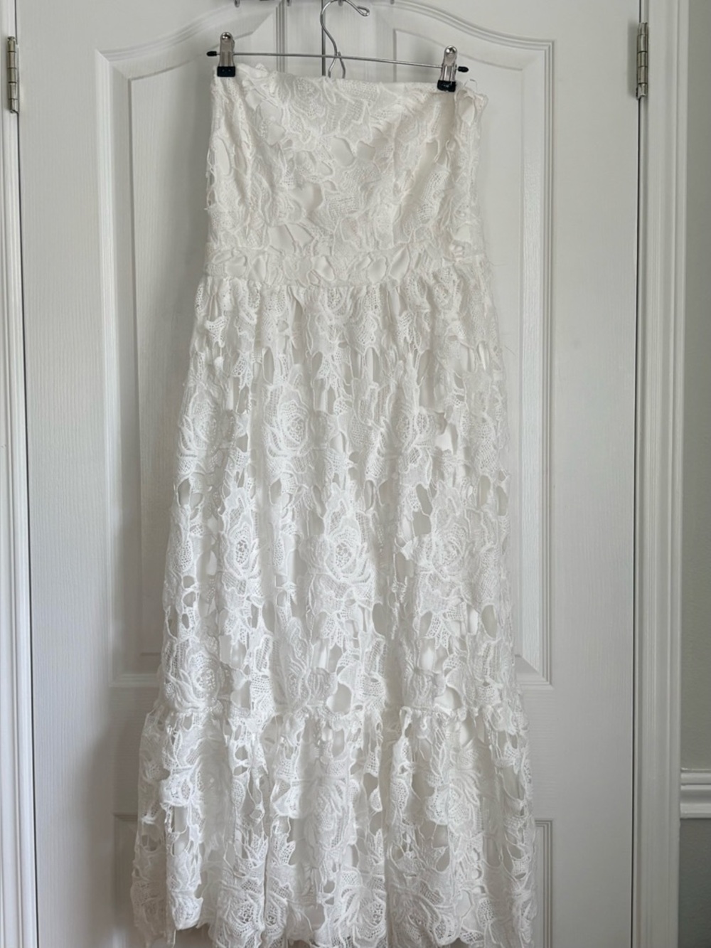 Flying Tomato Dress, White Strapless Floral Lace, size large